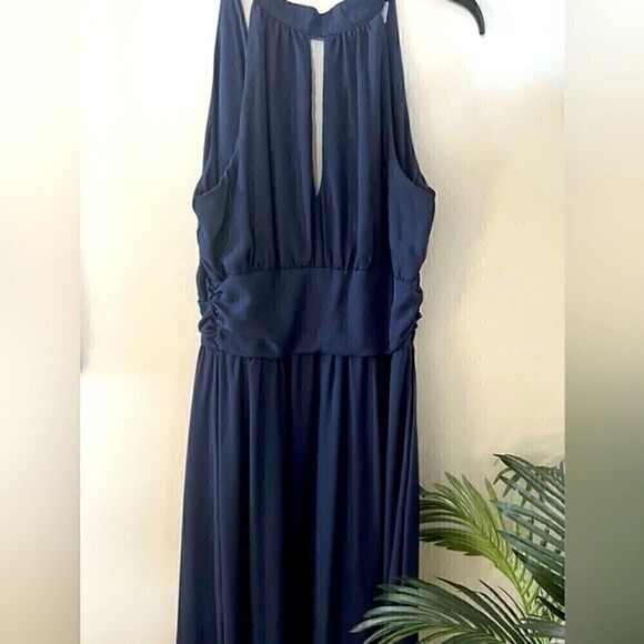 Venus Maxi Blue Navy Y89543-2-MTBL	KEY HOLE DETAIL DRESS - Dress size 2 - Picture 10 of 13